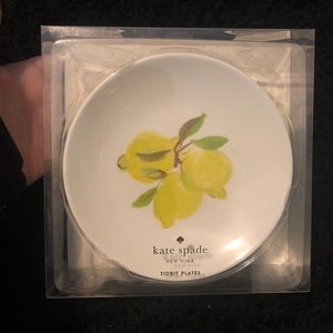 New in box Kate Spade 4 piece plate set